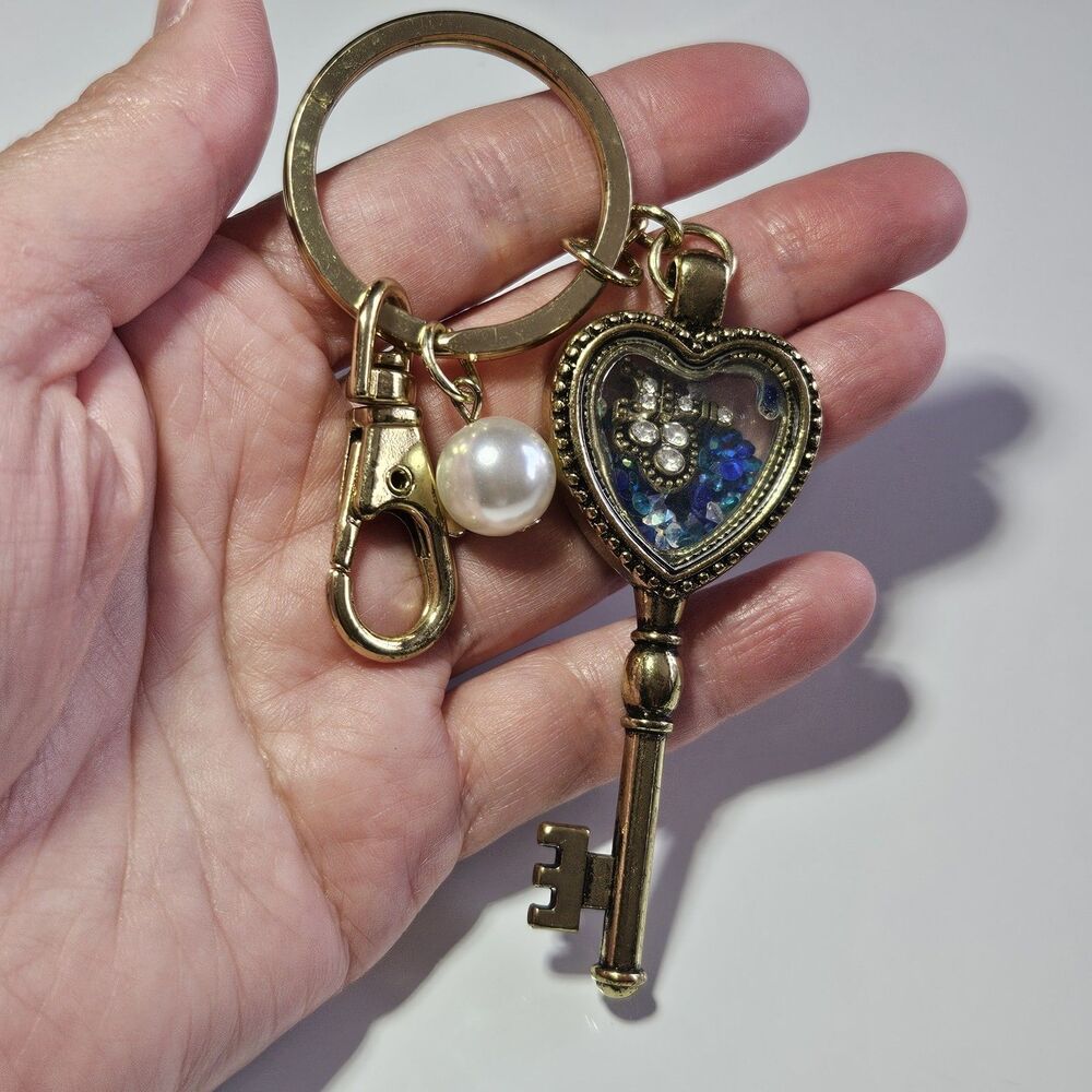 Gold Tone Heart Key Keychain With Eiffel Tower Charm Rhinestones